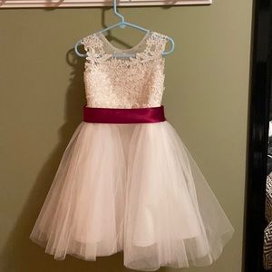 JJshouse Flower girl dress white with burgundy satin sash size 4